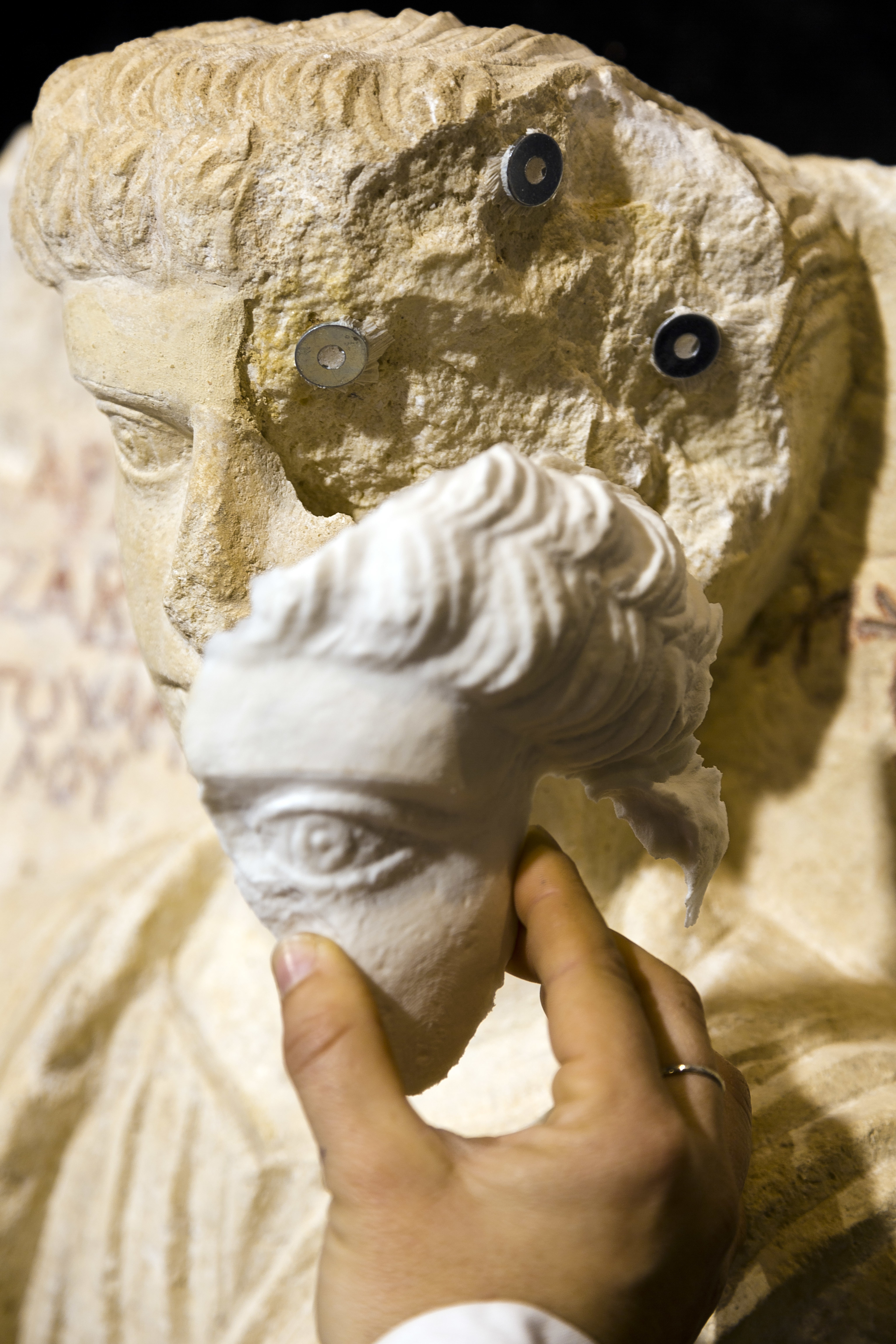 picture alliance/ AP Photo/ Domenico Stinellis picture alliance/ AP Photo/ Domenico Stinellis