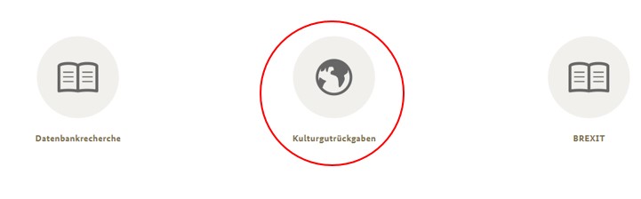 Screenshot der drei Themeneinstiege auf der Startseite mit Markierung des Bereichs "Kulturgutrückgaben" Screenshot der drei Themeneinstiege auf der Startseite mit Markierung des Bereichs "Kulturgutrückgaben"