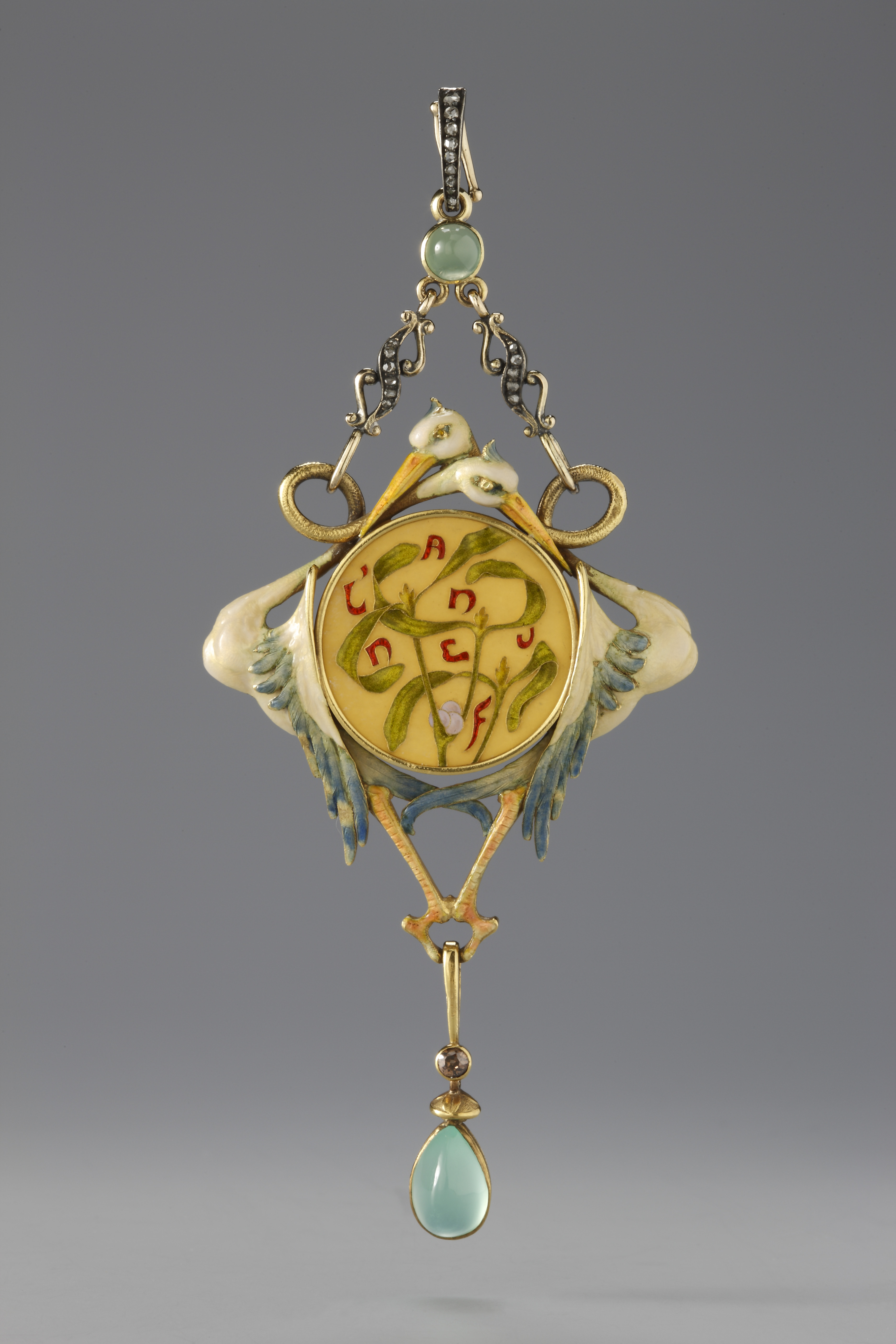 Firma Karl Fabergé: Anhänger mit zwei Störchen Firma Karl Fabergé: Anhänger mit zwei Störchen